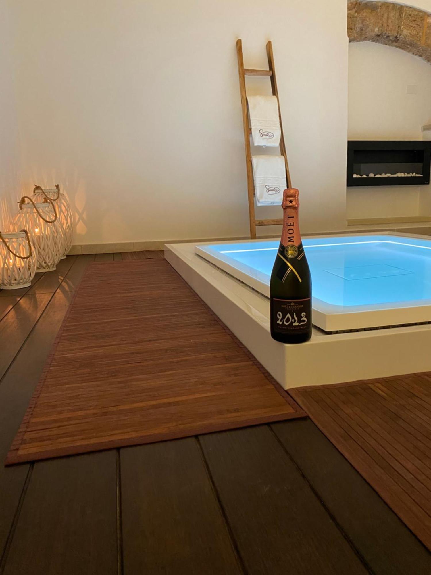 Suite87 เมซานเย ภายนอก รูปภาพ